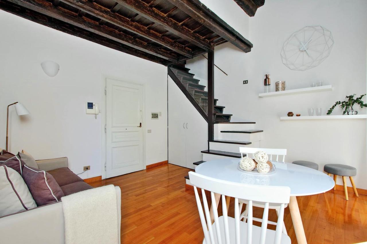 Appartamento Rent In Trevi Fountain